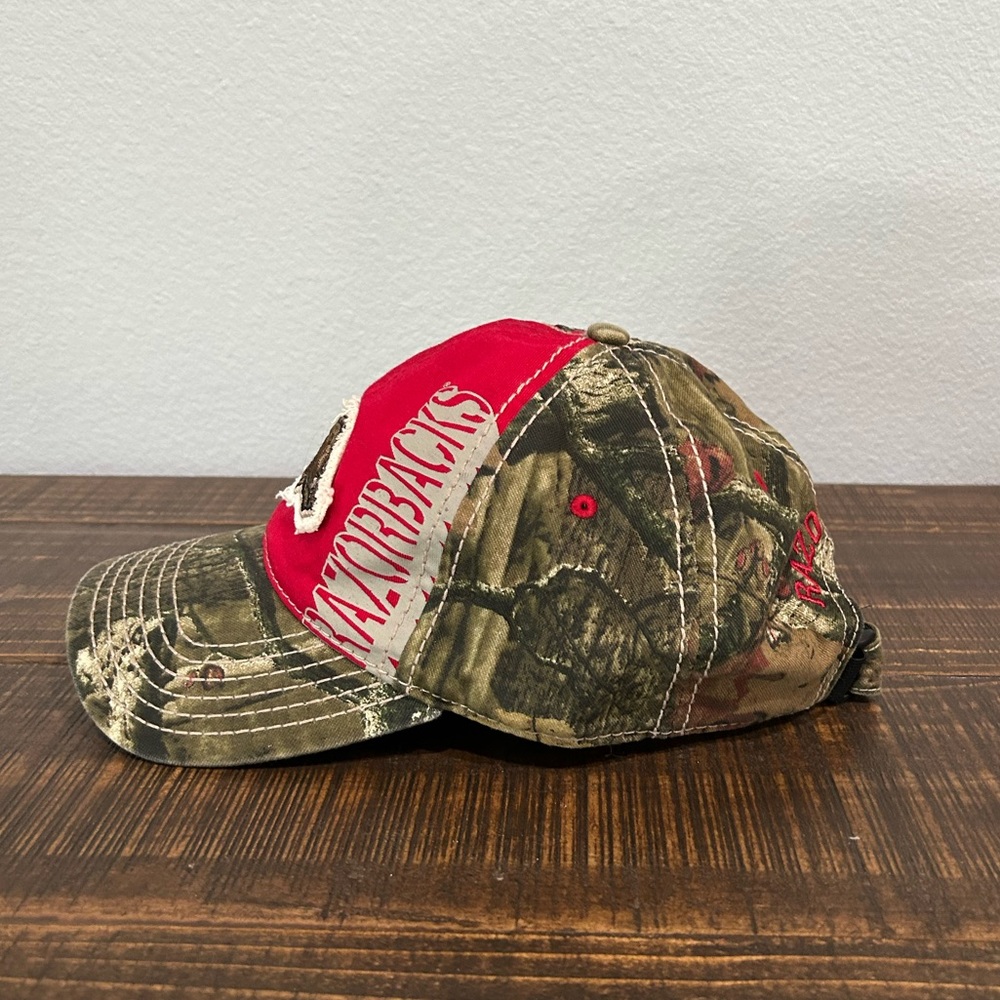 Arkansas Razorbacks Camo Print Cap - Picture 2 of 6
